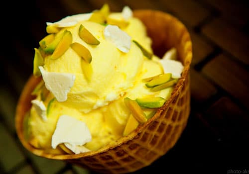 طرز تهیه بستنی سنتی زعفرانی
